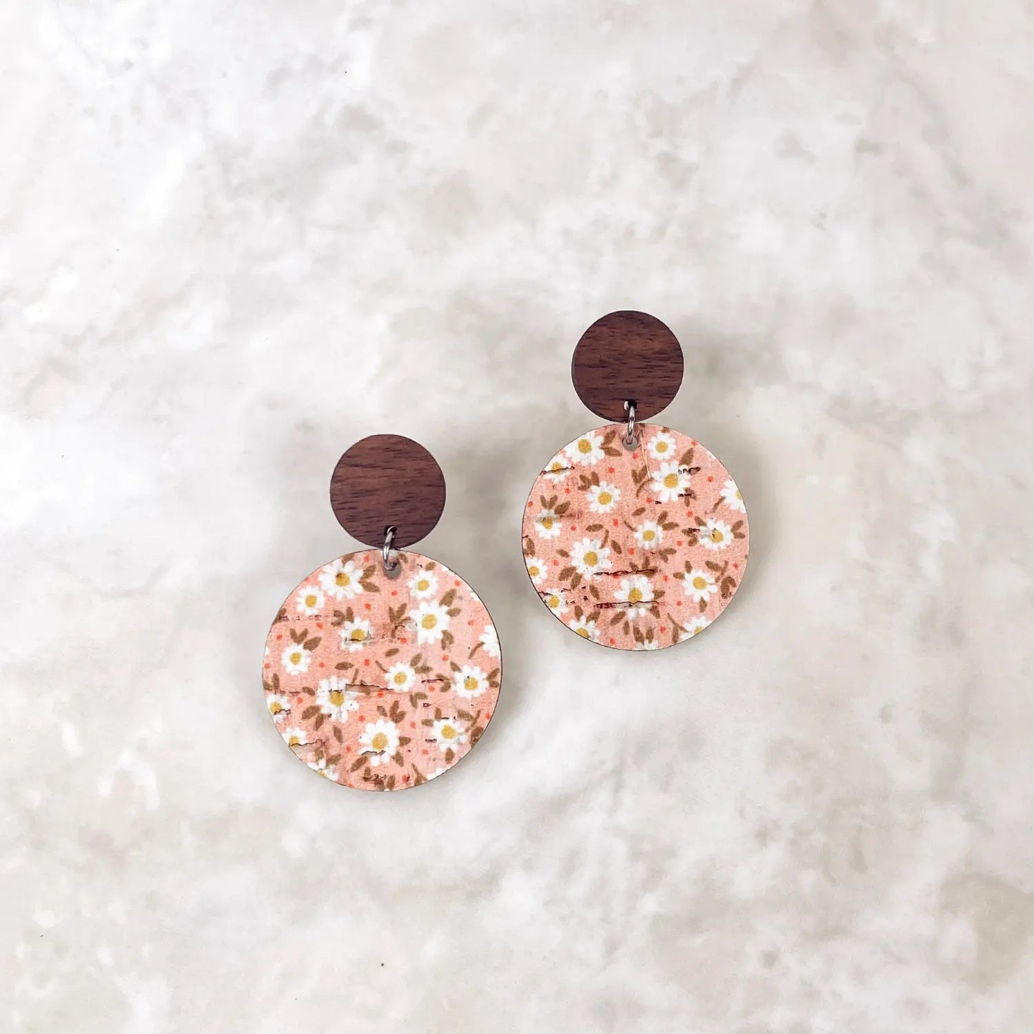 Liyra- Peach Daisy Creek + Elm