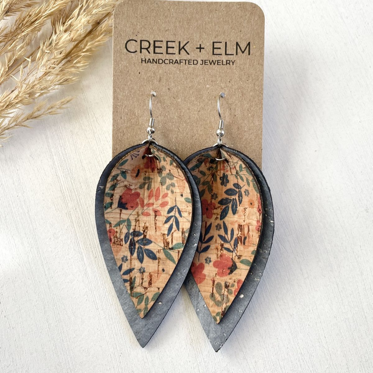 Lainey Pearl Gray Petite Floral Cork Leaf Earrings – Creek + Elm