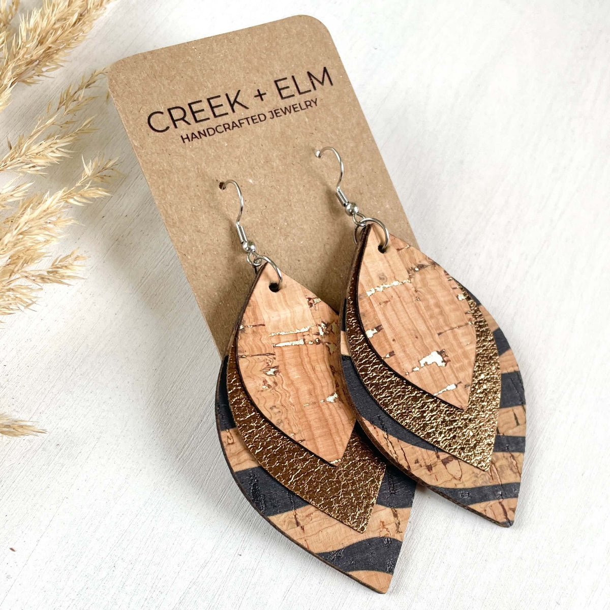 Side profile of the Macy Zebra on a creek+elm packaging