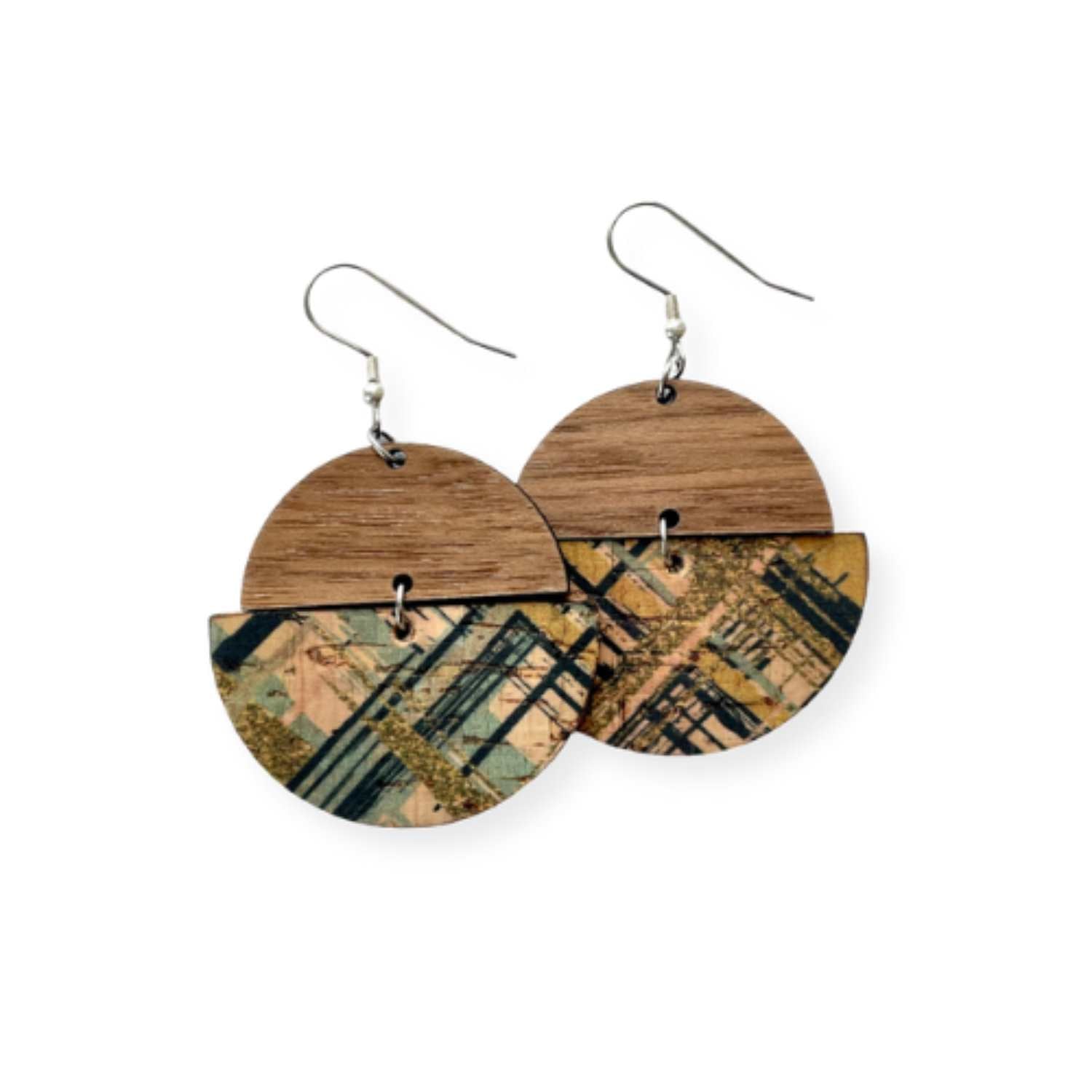 Everly Cork and Wood Handcrafted Round Earrings-Green Weave